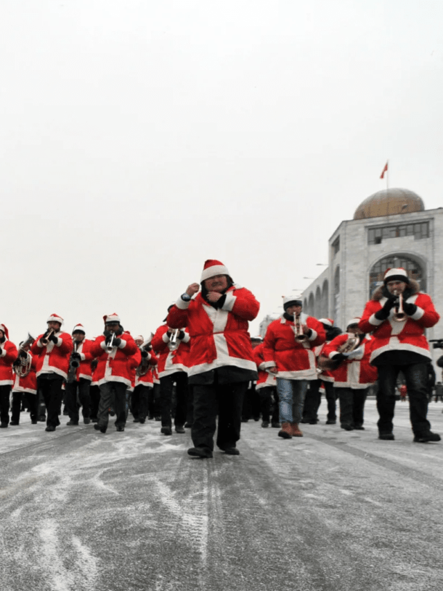 How do Russians celebrate Christmas?